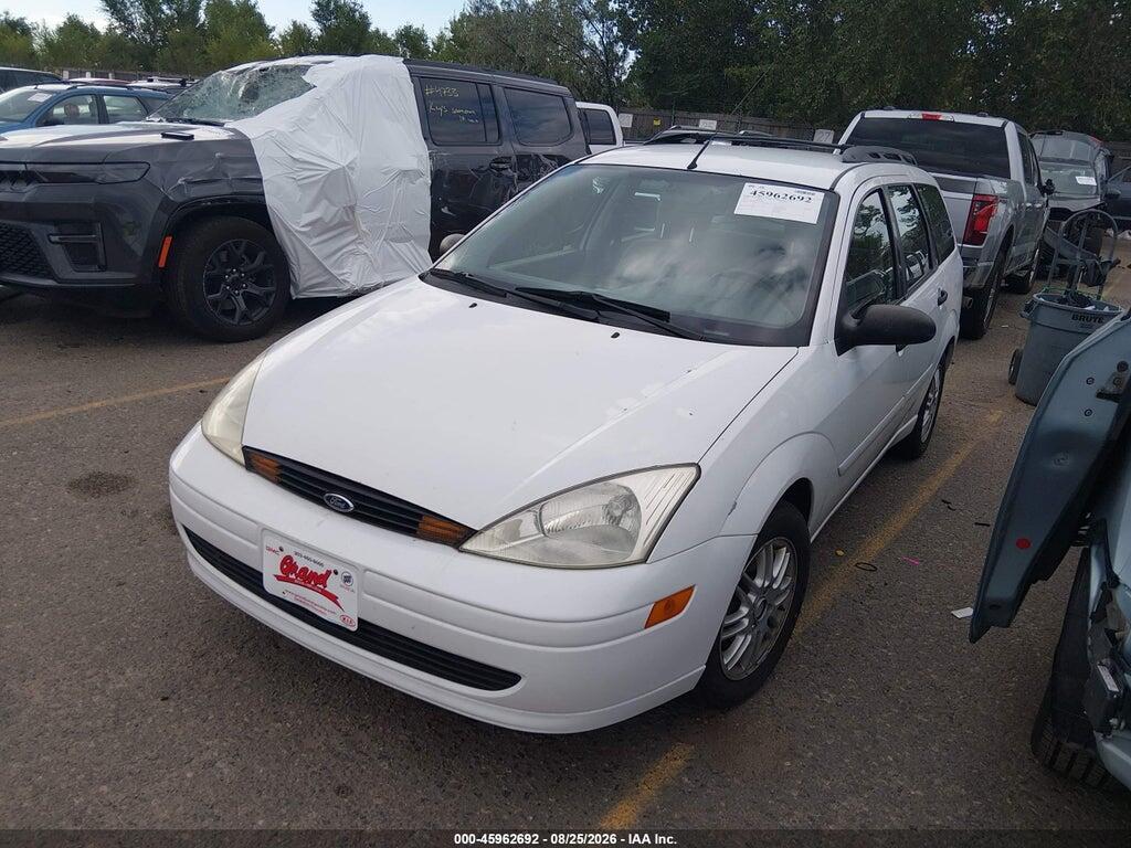 1FAFP36342W104523 2002 FORD FOCUS photo no. 2