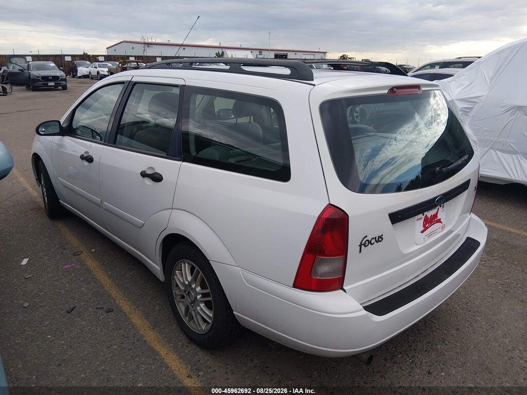 1FAFP36342W104523 2002 FORD FOCUS photo no. 3