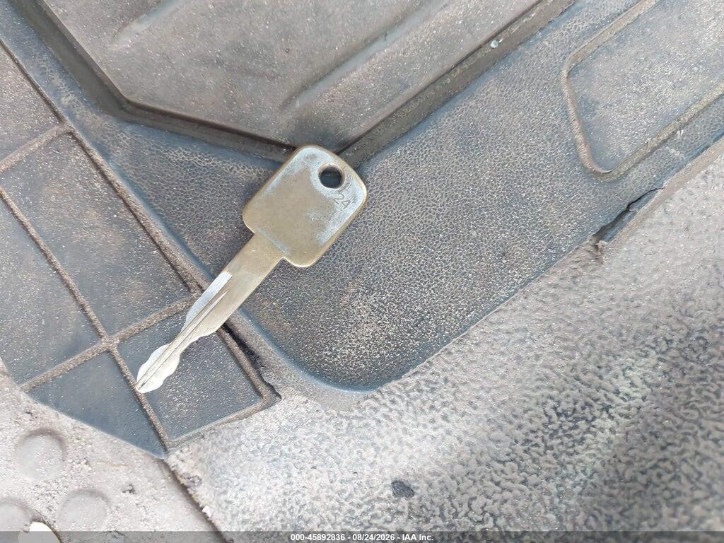 1FDAF57F92EA41013 2002 FORD F-550 photo no. 10