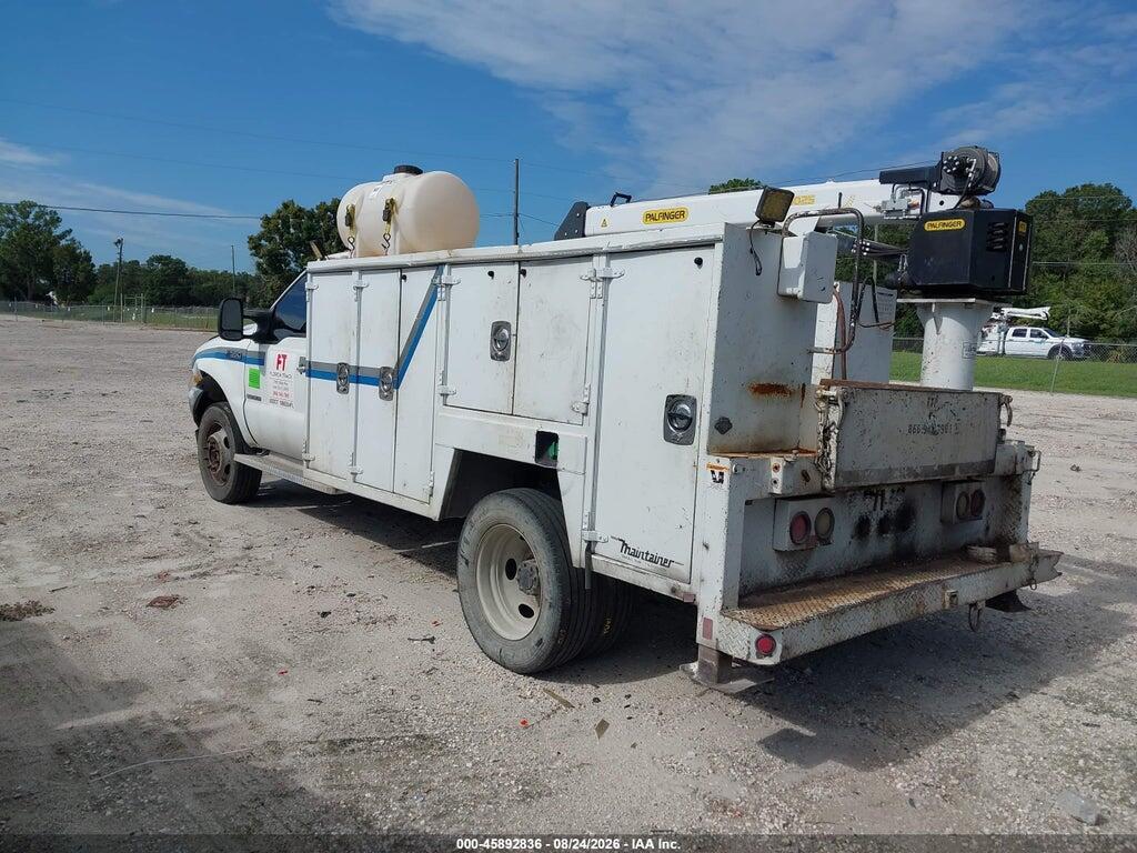 1FDAF57F92EA41013 2002 FORD F-550 photo no. 3