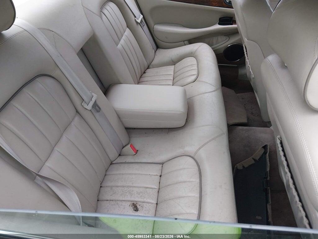 SAJDA14C31LF28662 2001 JAGUAR XJ8 photo no. 8