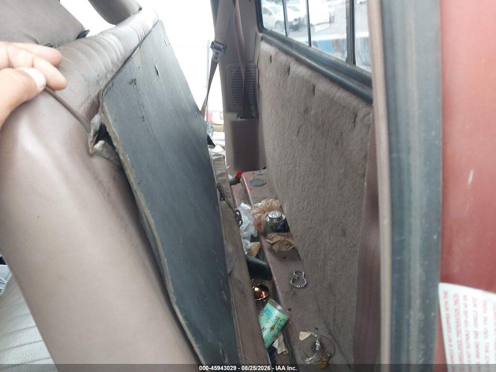 1FTDF15Y4RNB04513 1994 FORD F150 photo no. 8