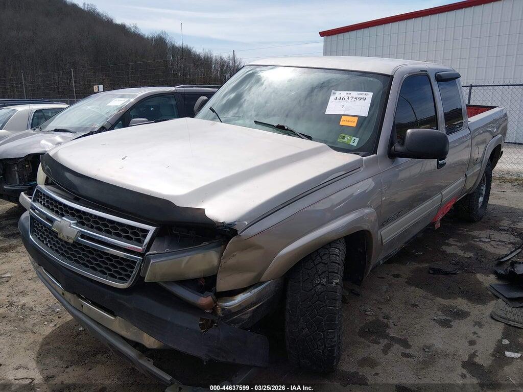 1GCHK29U35E289822 2005 CHEVROLET SILVERADO 2500HD photo no. 2