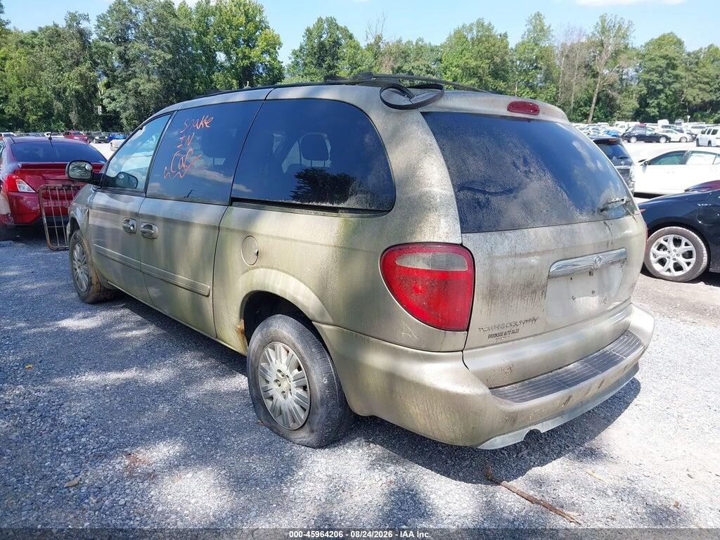 2C4GP44RX5R174889 2005 CHRYSLER TOWN & COUNTRY photo no. 6