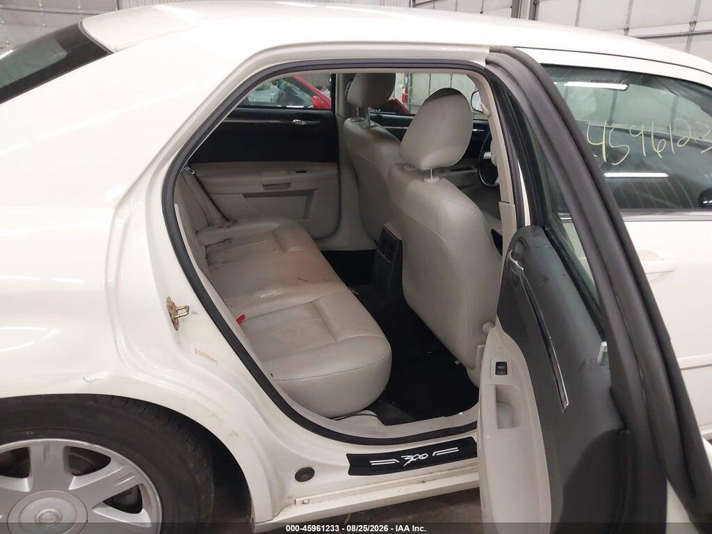2C3JA53G05H180806 2005 CHRYSLER 300 photo no. 8