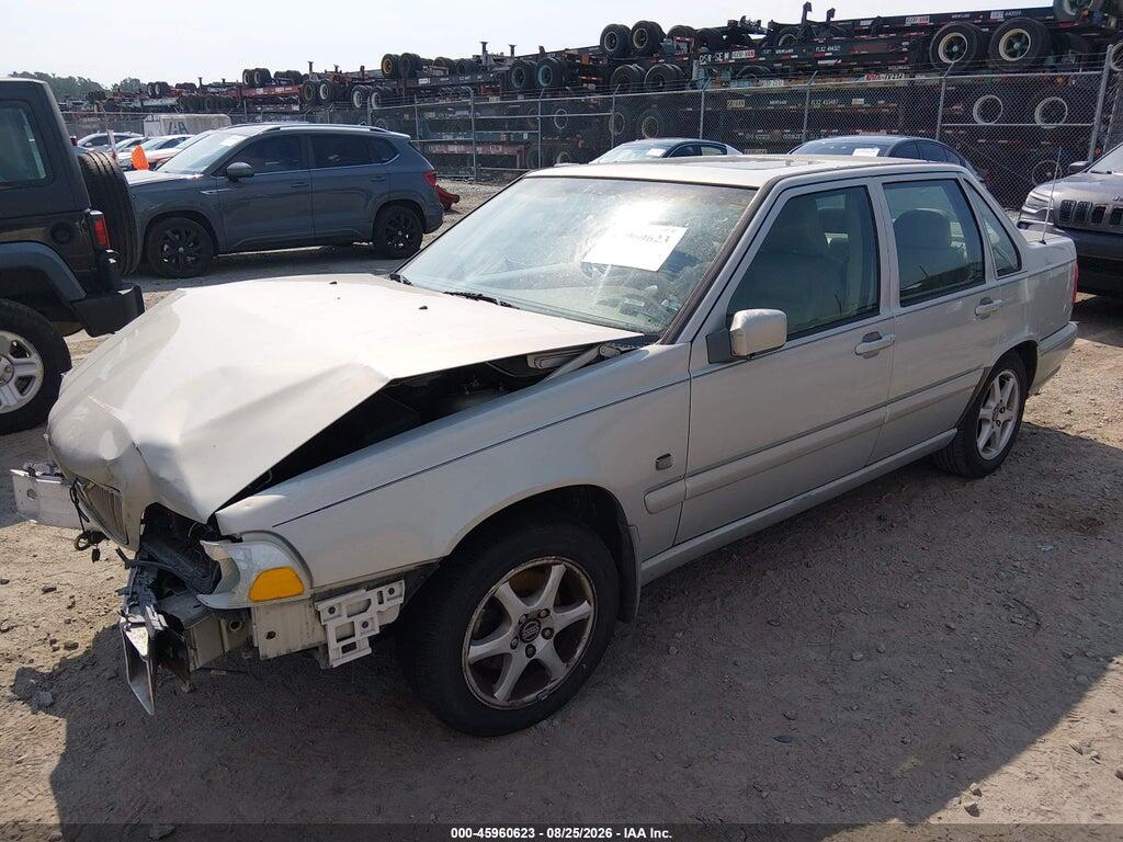 YV1LS61J7Y2656739 2000 VOLVO S70 photo no. 2