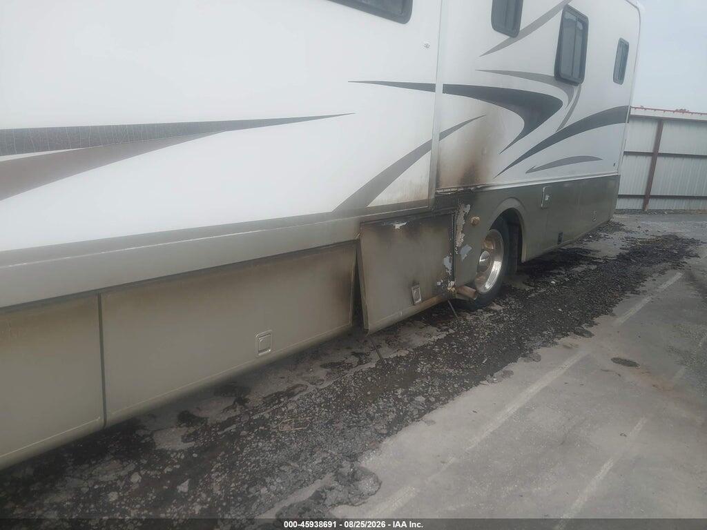 5B4MP67G023354773 2002 WORKHORSE CUSTOM CHASSIS MOTORHOME CHASSIS photo no. 6