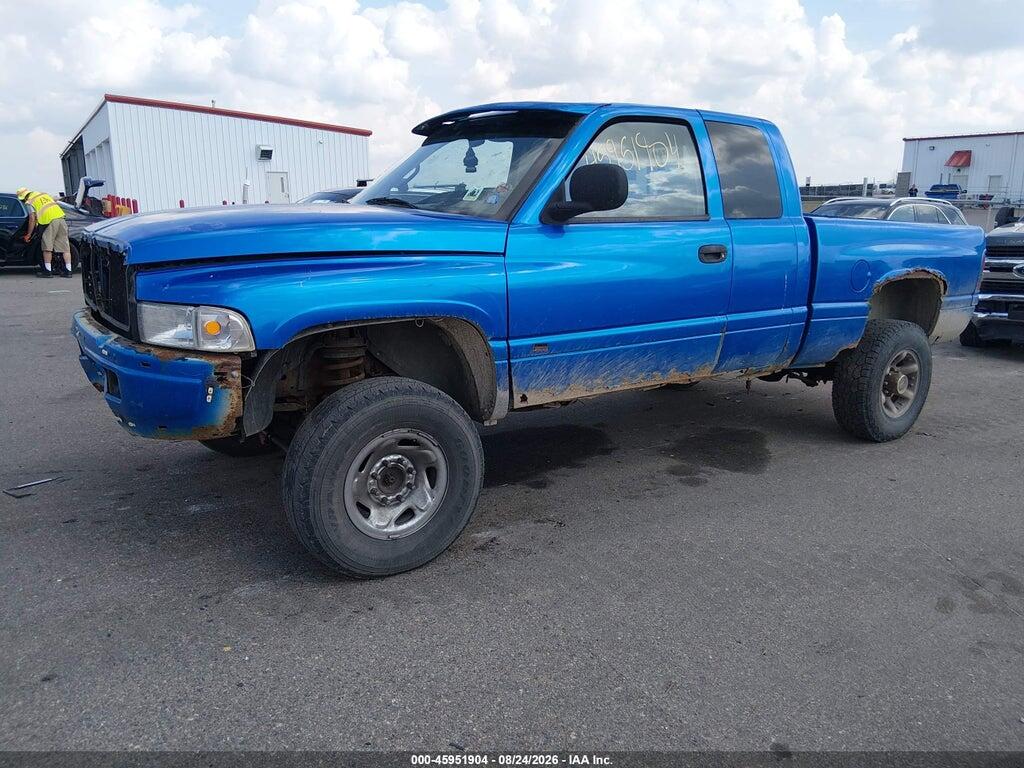 1B7KF23W8WJ124331 1998 DODGE RAM 2500 photo no. 2