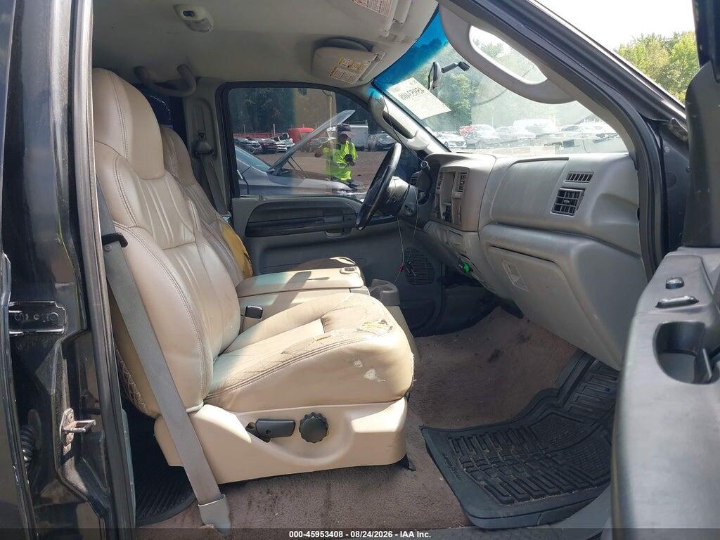 1FMNU41L45ED23984 2005 FORD EXCURSION photo no. 5