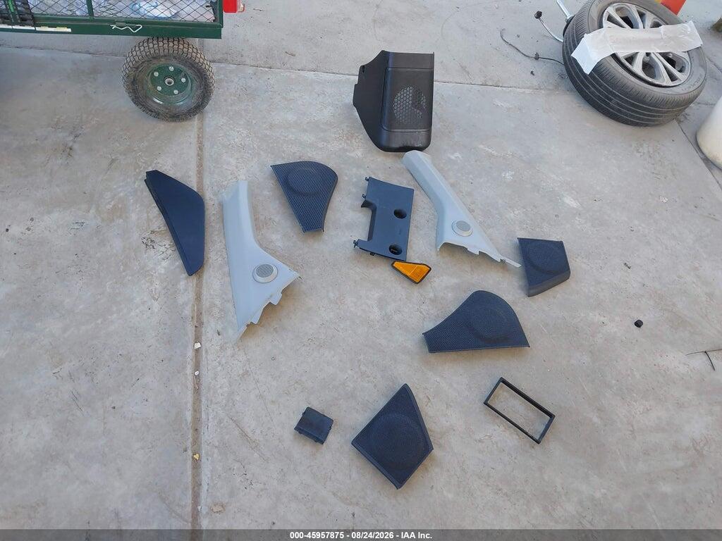 5J6YH28645L032109 2005 HONDA ELEMENT photo no. 12