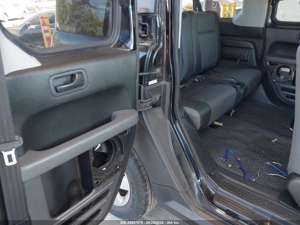 5J6YH28645L032109 2005 HONDA ELEMENT photo no. 8