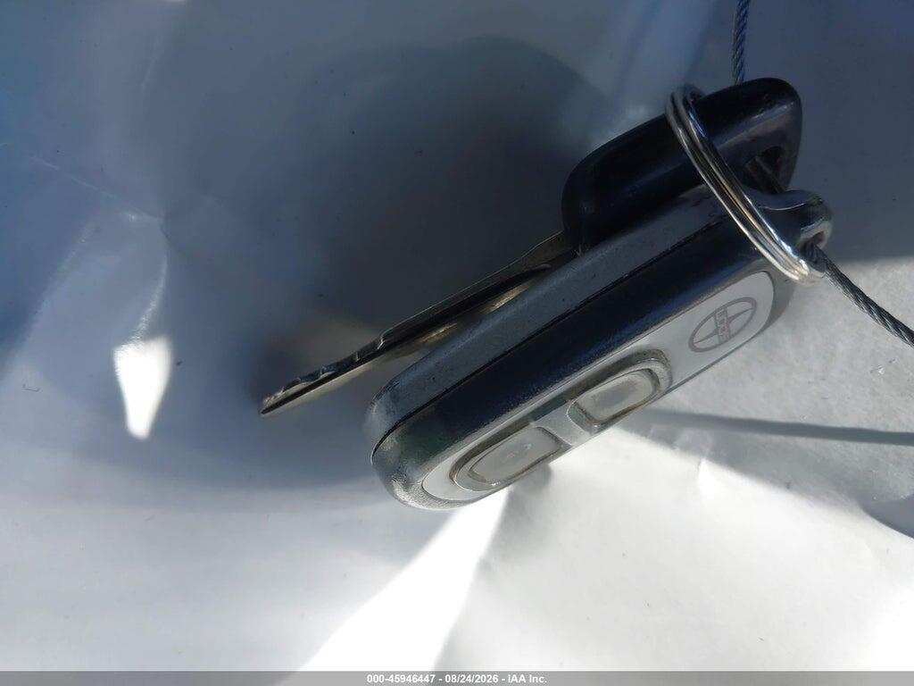JTKKT624X50117832 2005 SCION XA photo no. 11
