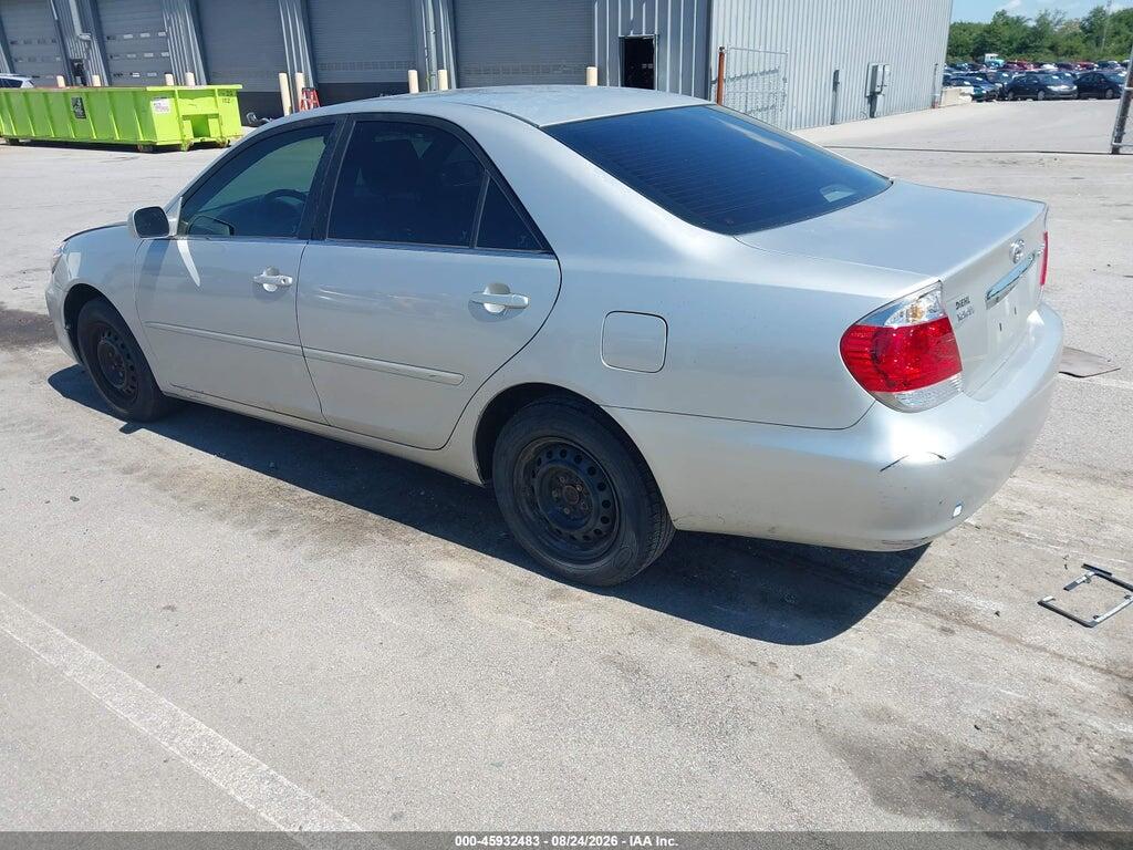 4T1BE30K75U081233 2005 TOYOTA CAMRY photo no. 3