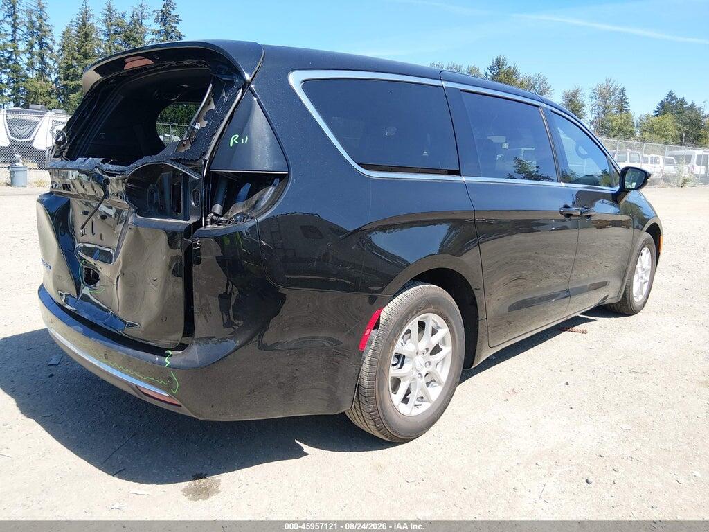 2C4RC1BG9VR568680 2027 CHRYSLER PACIFICA photo no. 4