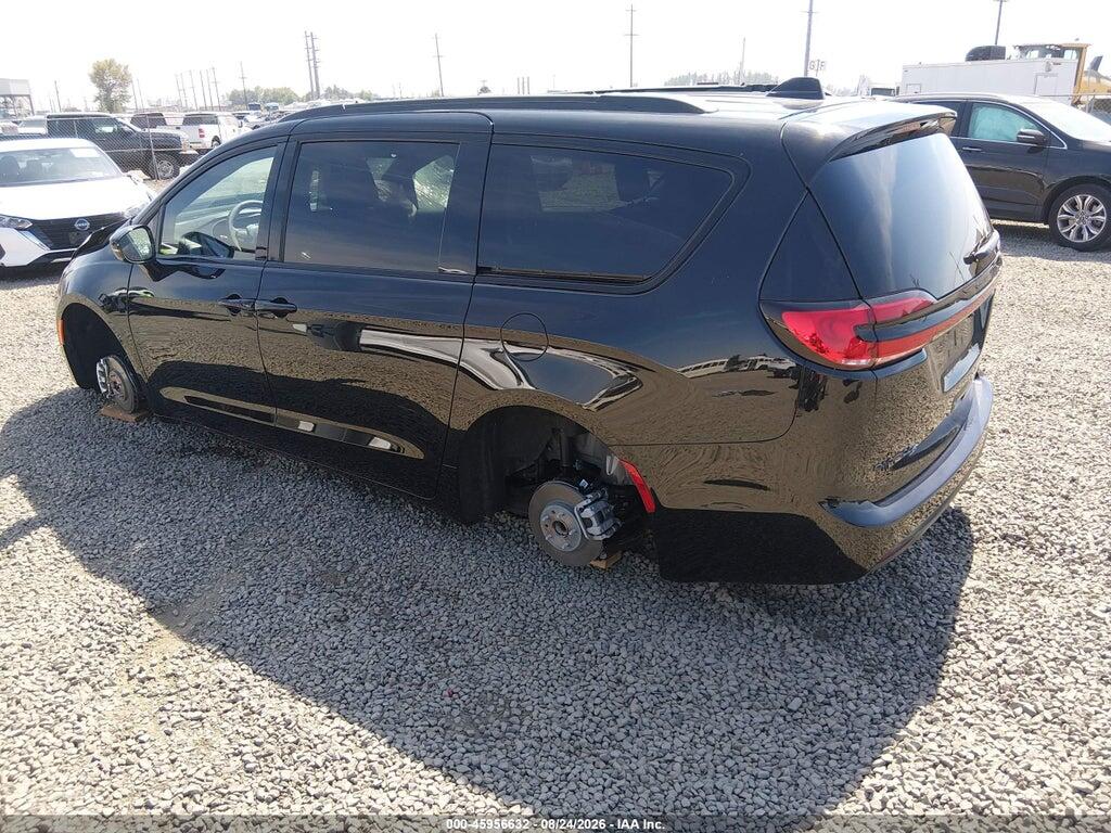 2C4RC1GG6VR553563 2027 CHRYSLER PACIFICA photo no. 3