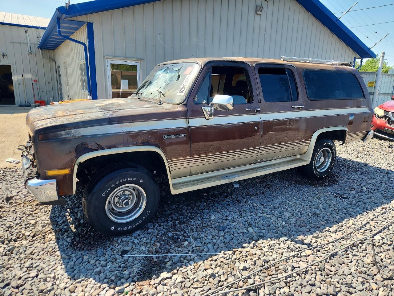 1988 CHEVROLET SUBURBAN 1GBEV16K2JF185578