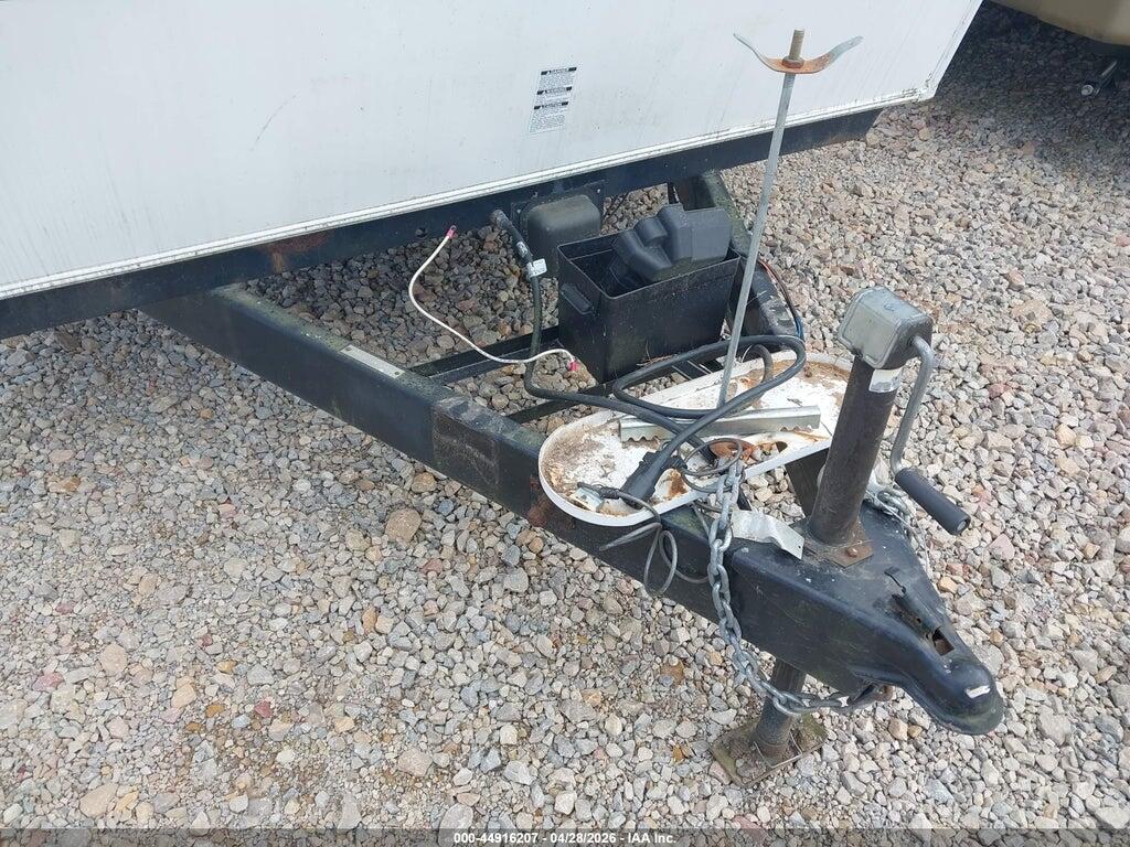 4YDT35F274E310999 2004 KEYSTONE R35 FOOT TRAILER photo no. 10
