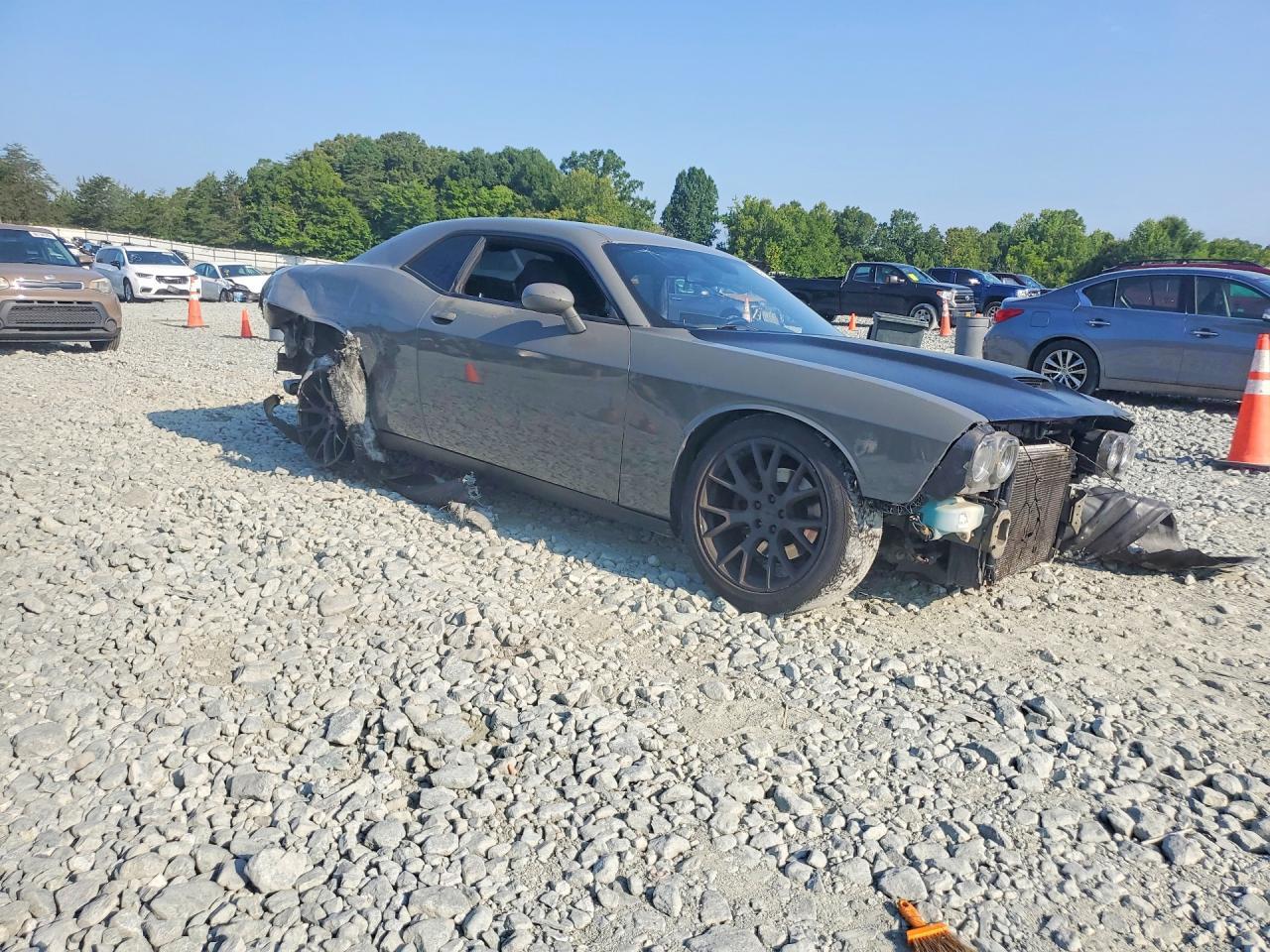 2C3CDZBT8HH568439 2017 DODGE CHALLENGER photo no. 4