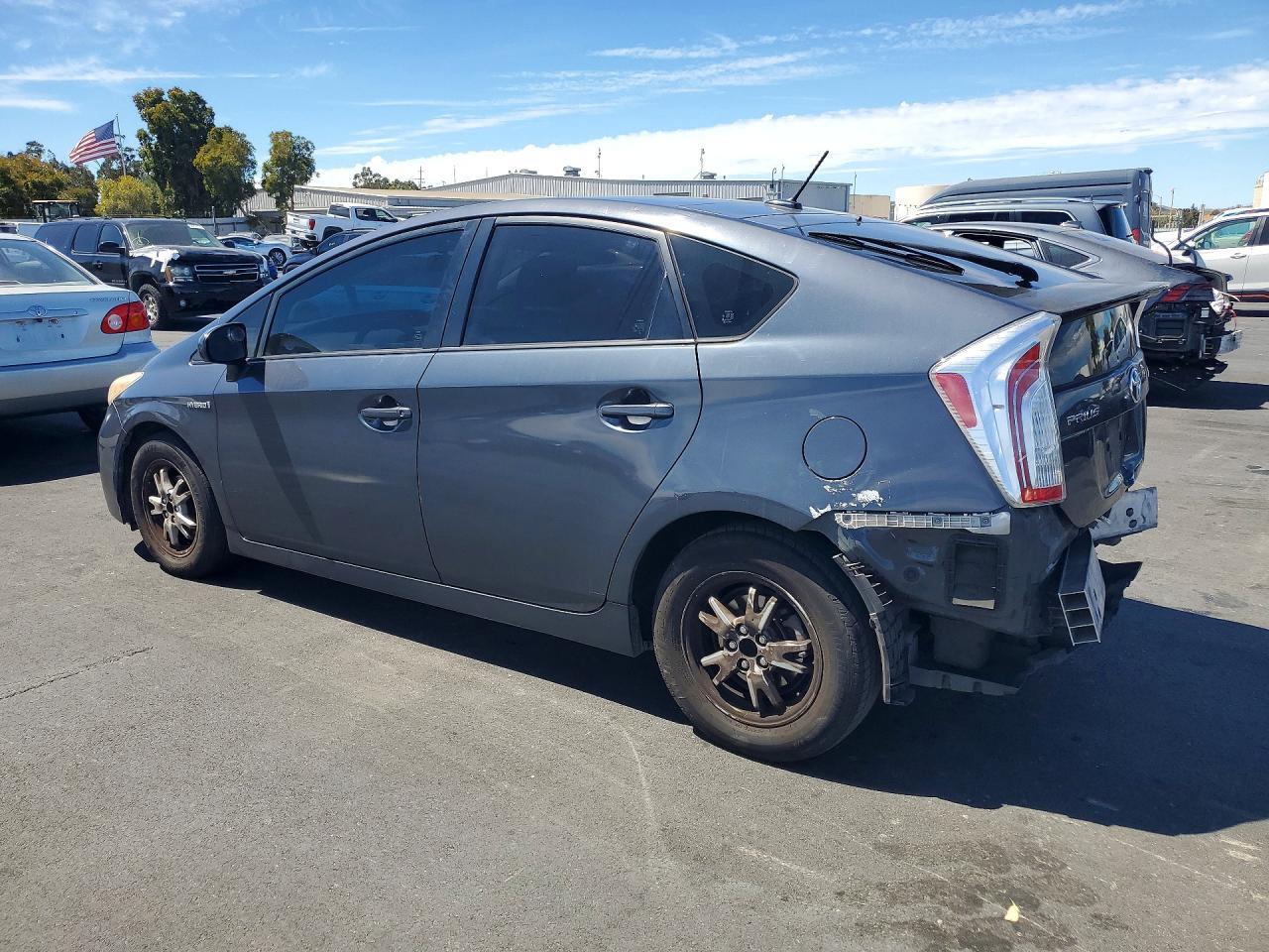 JTDKN3DUXC1580431 2012 TOYOTA PRIUS photo no. 2