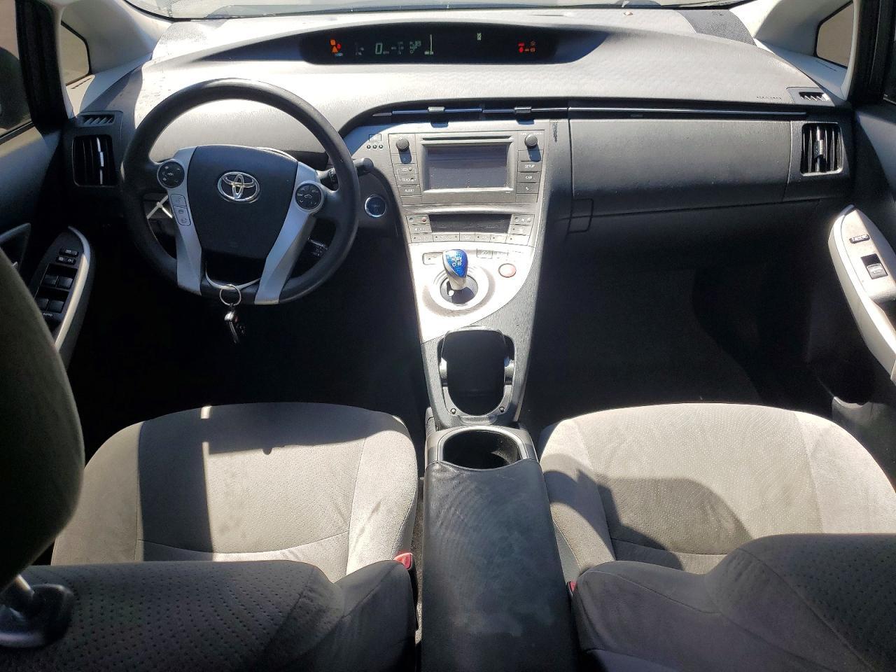 JTDKN3DUXC1580431 2012 TOYOTA PRIUS photo no. 8