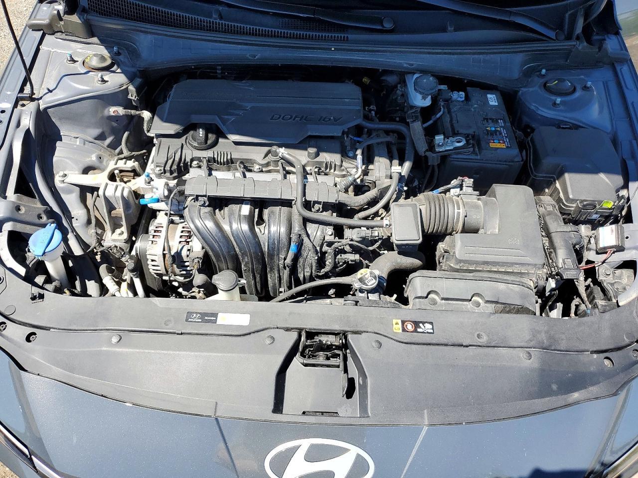 2025 HYUNDAI ELANTRA SEL SPORT — Фото 11 из 12