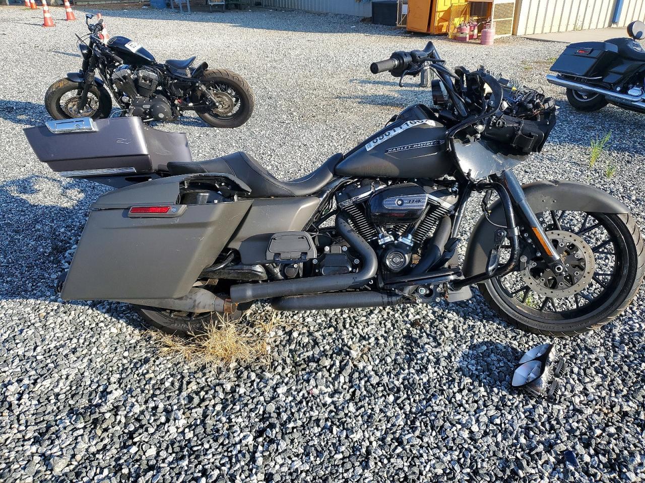 2019 HARLEY-DAVIDSON FLTRXS 1HD1KTP18KB666933