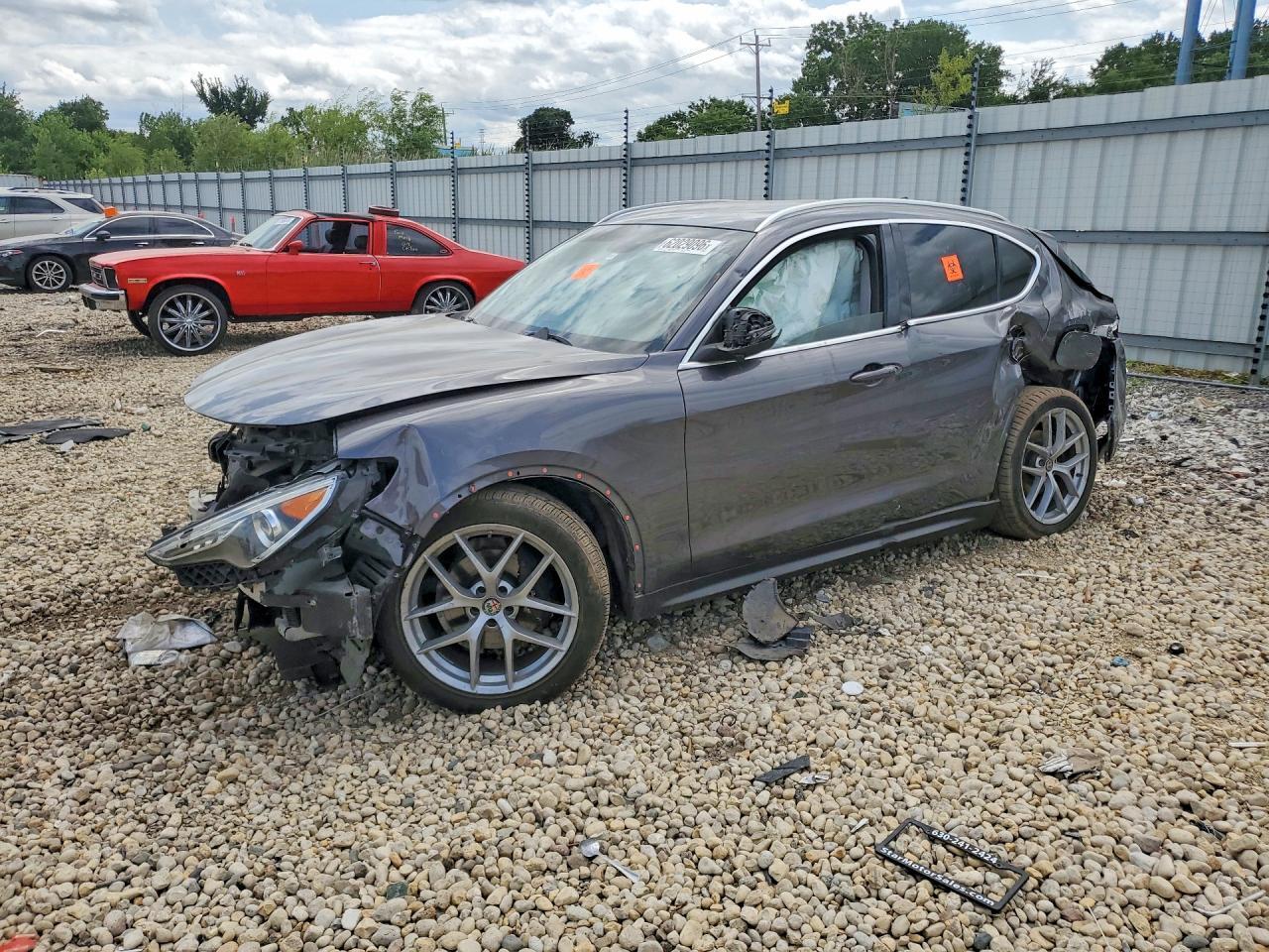 2018 ALFA ROMEO STELVIO ZASFAKAN1J7B73748