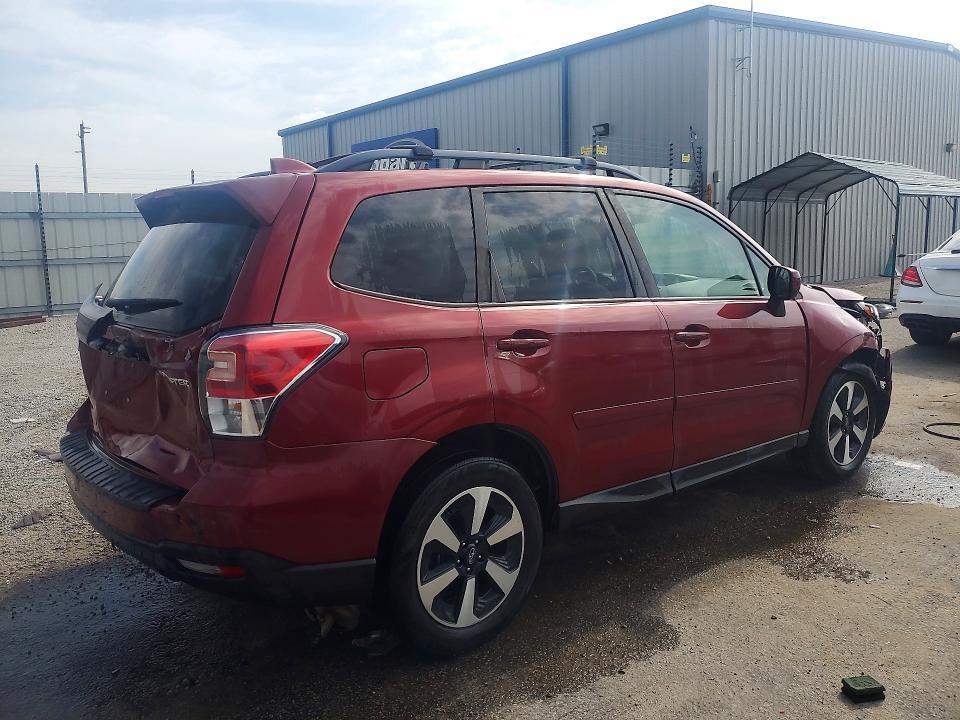 JF2SJAGC4JH573984 2018 SUBARU FORESTER photo no. 3