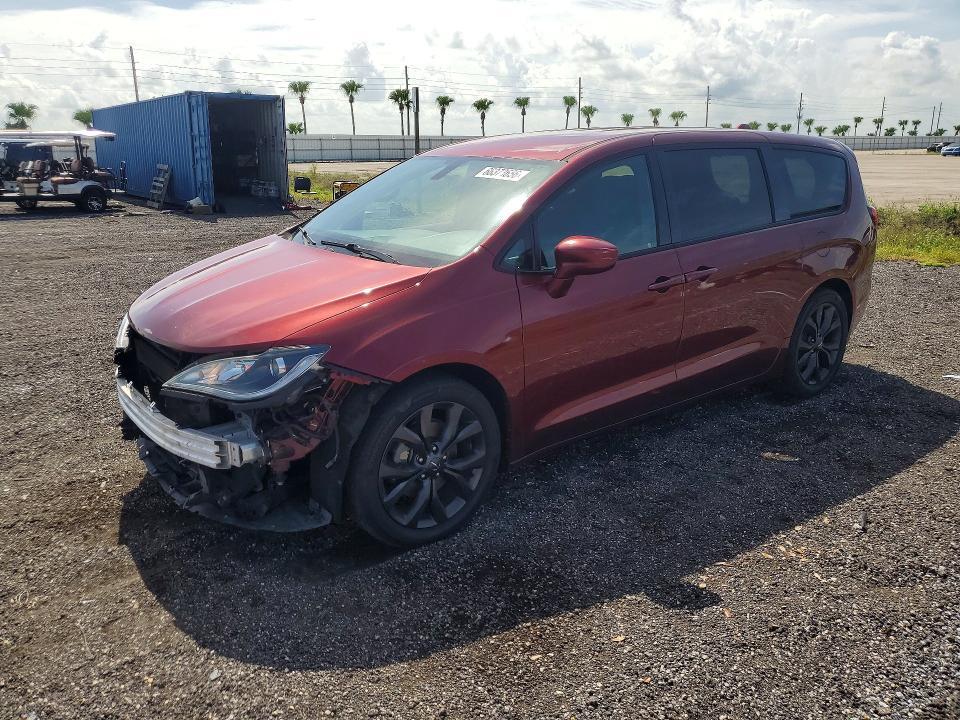 2C4RC1FG0JR361972 2018 CHRYSLER PACIFICA photo no. 1