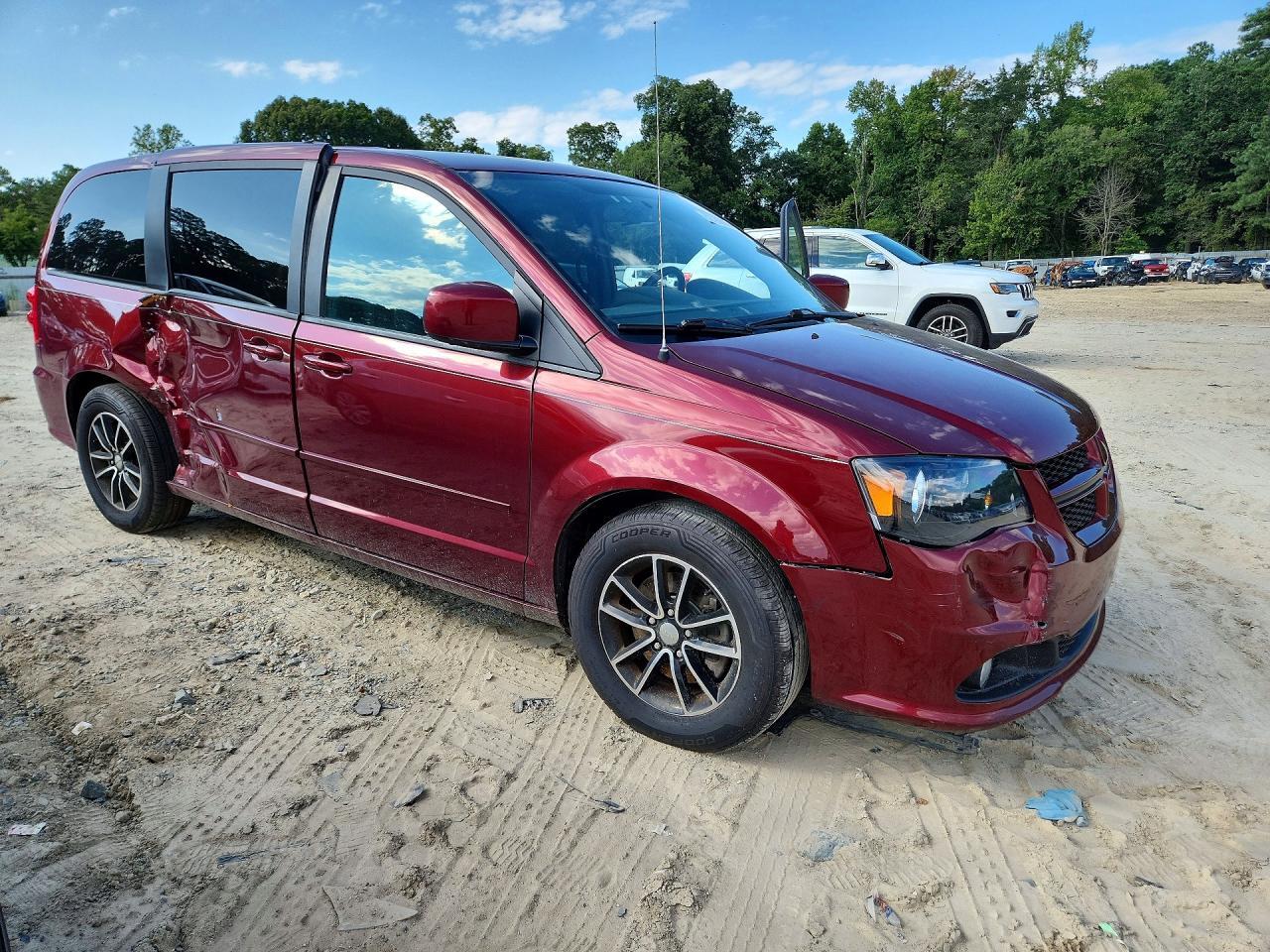2C4RDGEGXHR549801 2017 DODGE GRAND CARAVAN photo no. 4