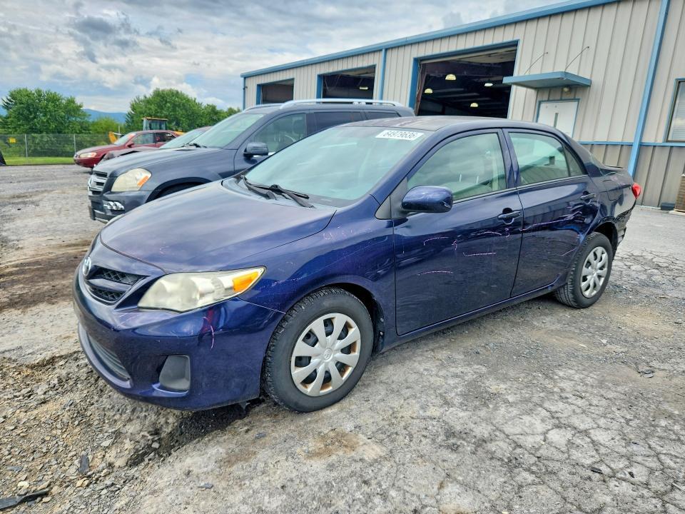 2T1BU4EE1DC984411 2013 TOYOTA COROLLA photo no. 1