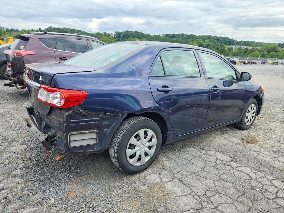 2T1BU4EE1DC984411 2013 TOYOTA COROLLA photo no. 3