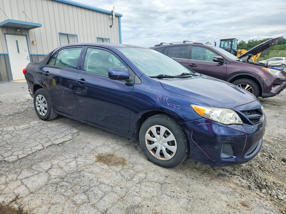 2T1BU4EE1DC984411 2013 TOYOTA COROLLA photo no. 4
