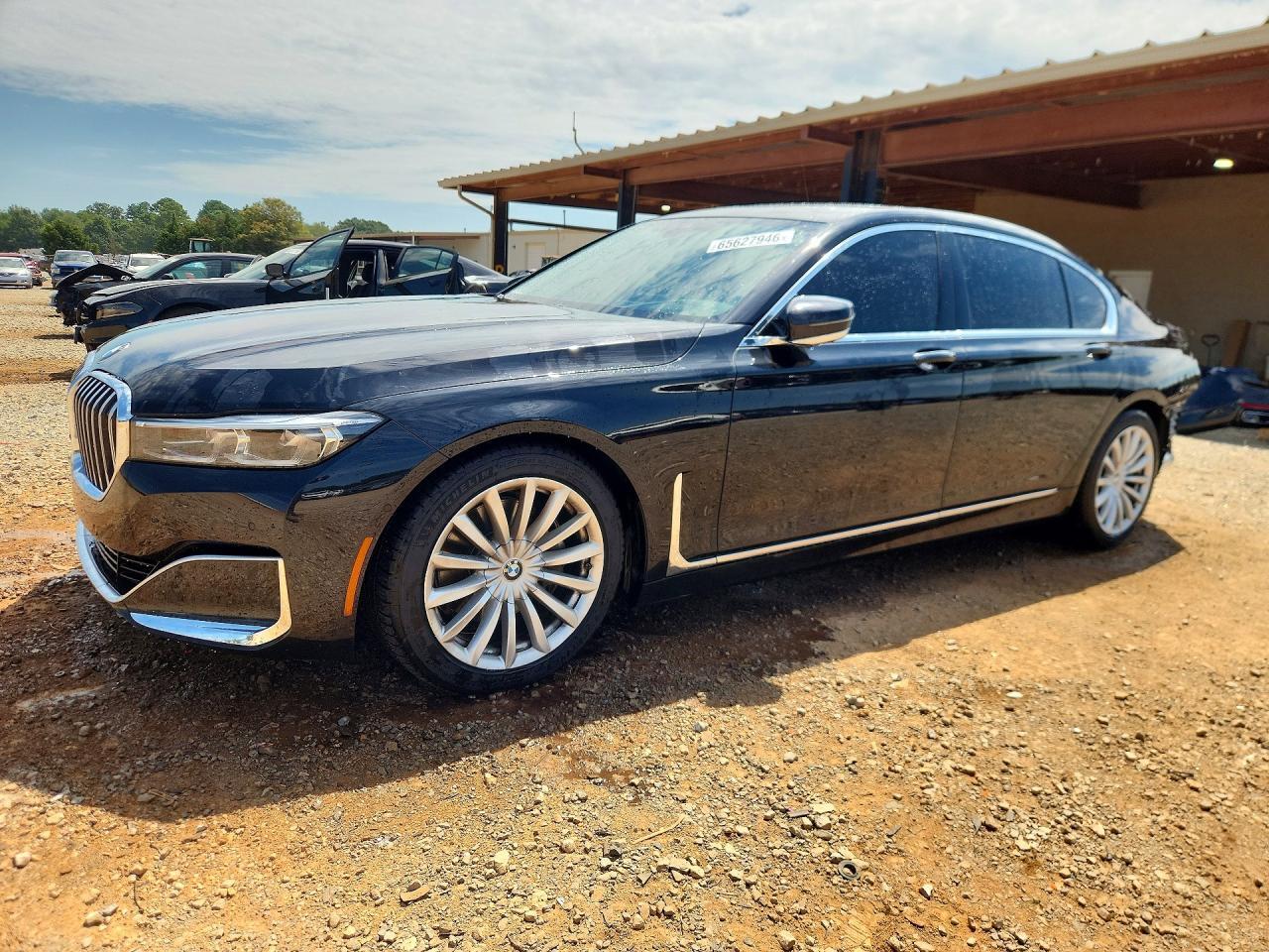 2022 BMW 740 WBA7T2C03NCJ23114