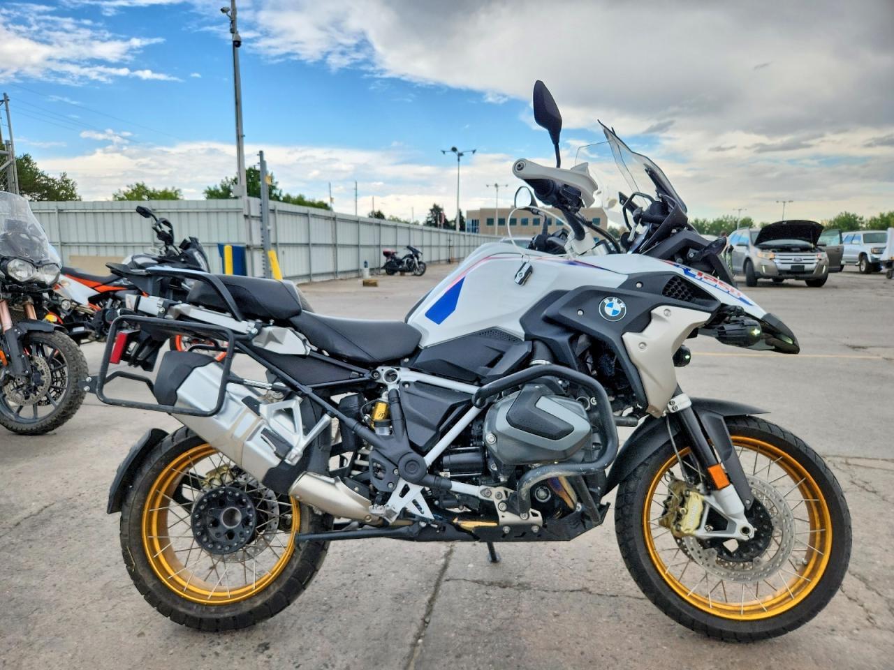 2022 BMW R 1250 WB10M0302N6F27168