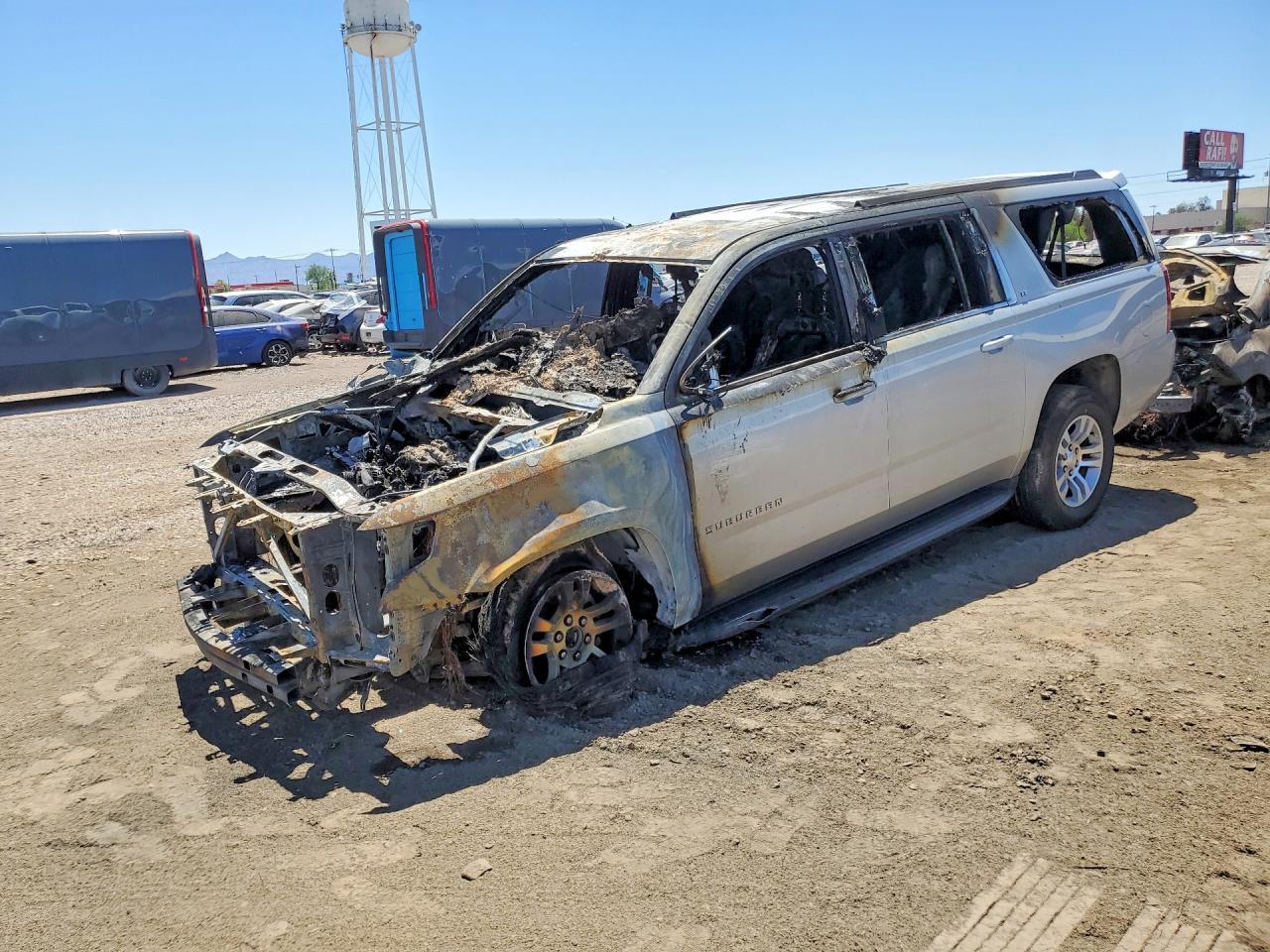 2017 CHEVROLET SUBURBAN 1GNSCHKC6HR406739