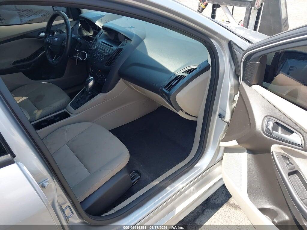 1FADP3F20GL246746 2016 FORD FOCUS photo no. 5
