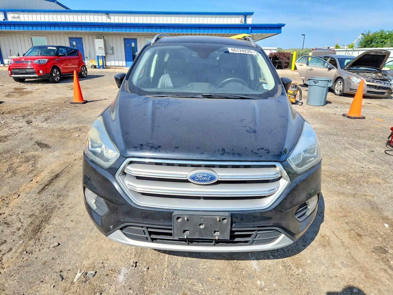 1FMCU9JD5HUB34266 2017 FORD ESCAPE photo no. 5