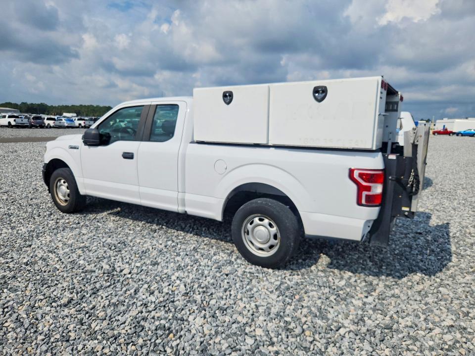 1FTEX1C5XJKF06195 2018 FORD F150 photo no. 2