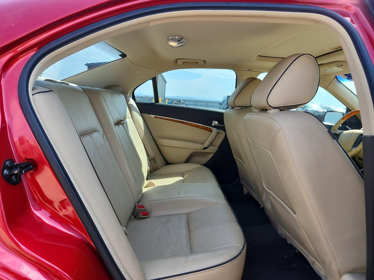 2011 LINCOLN MKZ AWD MKZ RESERVE II — Фото 10 из 12
