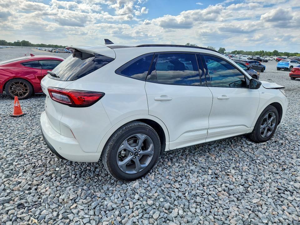 2024 FORD ESCAPE ST LINE — Фото 3 из 12