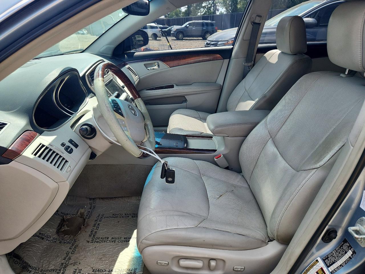 2011 TOYOTA AVALON LIMITED — Фото 7 из 12