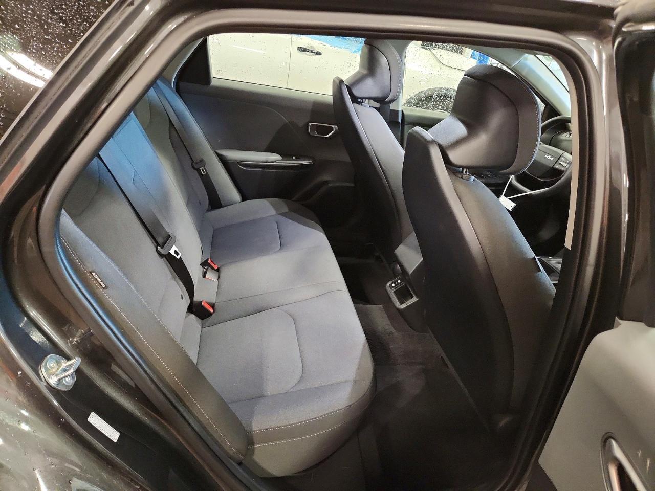 2025 KIA K4 LXS — Фото 10 из 13