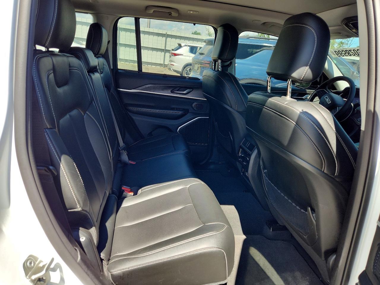 2023 JEEP GRAND CHEROKEE LIMITED 4XE — Фото 11 из 13