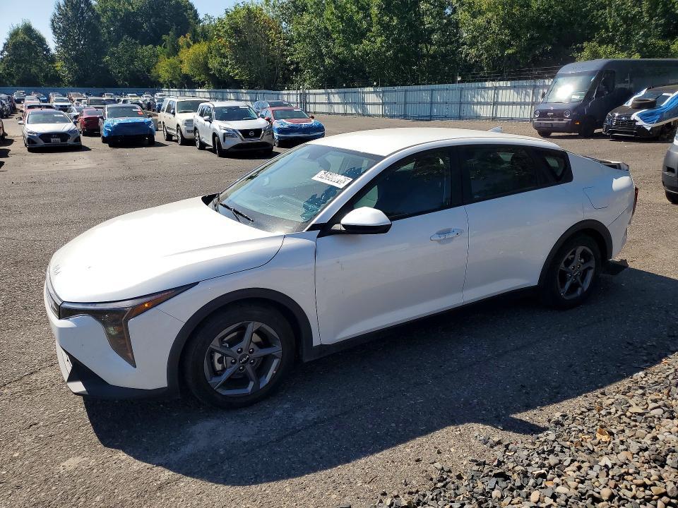 2025 KIA K4 3KPFT4DE2SE054487