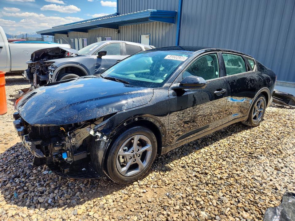 2025 KIA K4 3KPFT4DE1SE071846