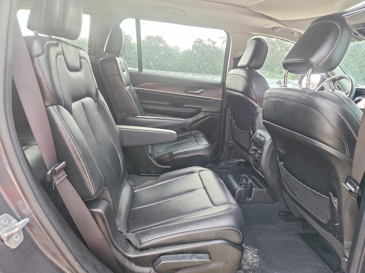 2023 JEEP GRAND CHEROKEE L LIMITED — Фото 11 из 13