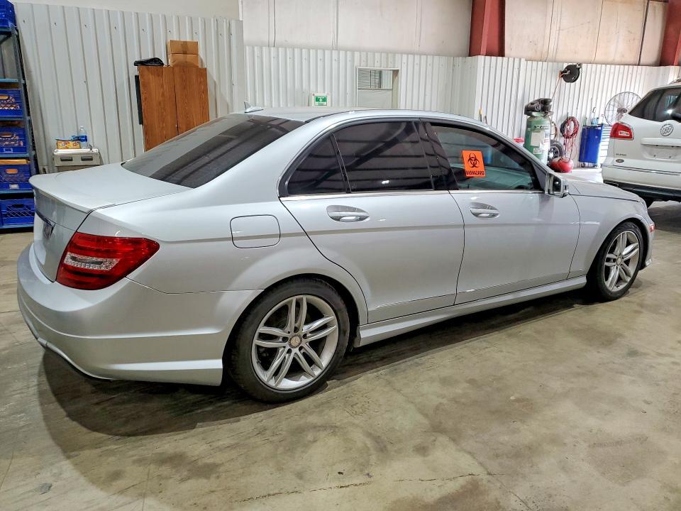 WDDGF4HB7DR248974 2013 MERCEDES-BENZ C photo no. 3