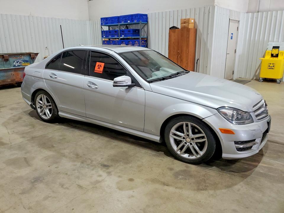 WDDGF4HB7DR248974 2013 MERCEDES-BENZ C photo no. 4
