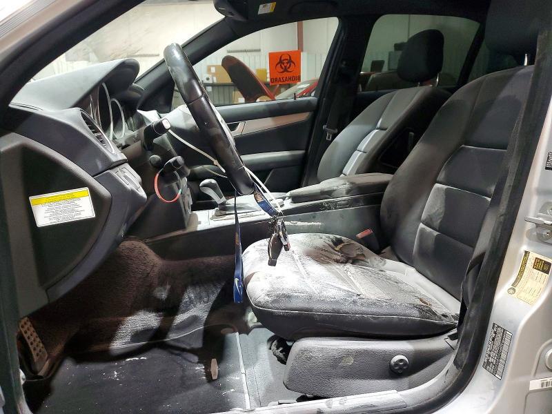 WDDGF4HB7DR248974 2013 MERCEDES-BENZ C photo no. 7